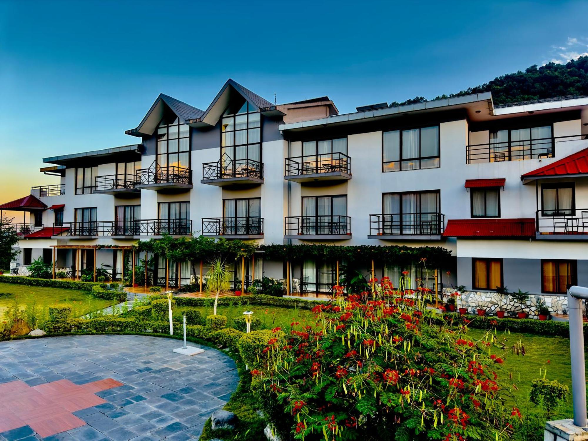 Sunshine Resort Pokhara Exterior foto